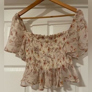Floral Short sleeve cropped flowy top